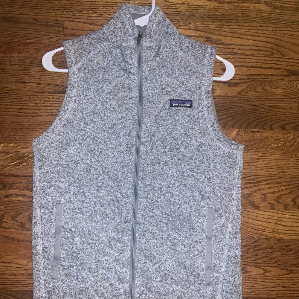 Gray and white speckled Patagonia fleece vest Small